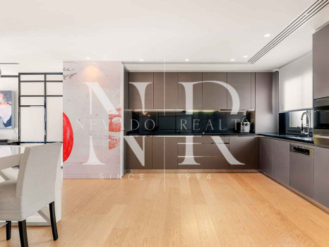 Penthouse in Puerto Banús with panoramic sea views for sale