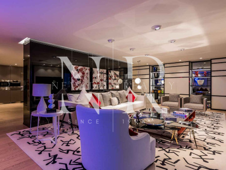 Penthouse in Puerto Banús with panoramic sea views for sale