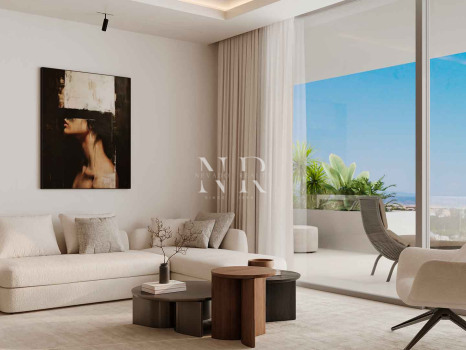 Apartment for sale in San Pedro de Alcántara, beachside
