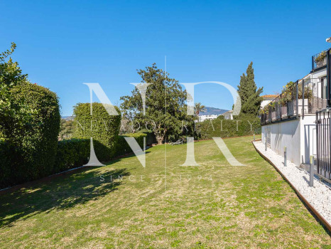 Villa à Guadalmina en première ligne de golf à vendre