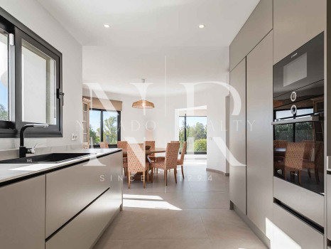 Villa à Guadalmina en première ligne de golf à vendre