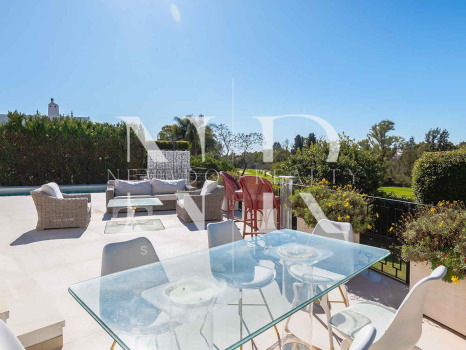 Villa à Guadalmina en première ligne de golf à vendre