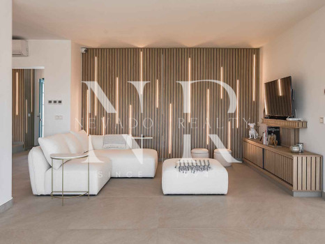 Villa à Guadalmina en première ligne de golf à vendre