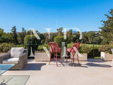 Villa à Guadalmina en première ligne de golf à vendre