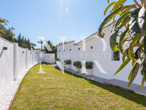 Villa à Guadalmina en première ligne de golf à vendre