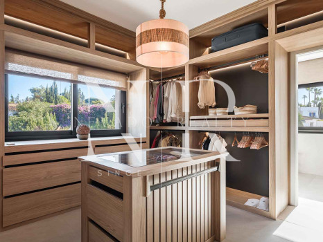 Villa à Guadalmina en première ligne de golf à vendre