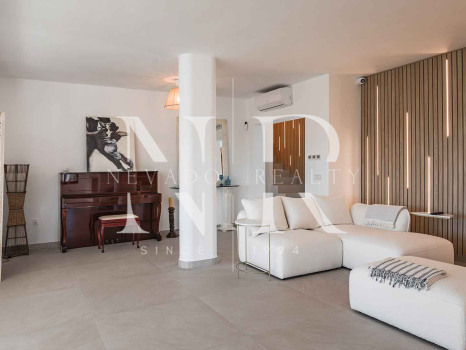Villa à Guadalmina en première ligne de golf à vendre