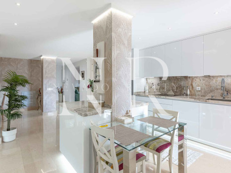 Apartment in Capanes del Golf with a large terrace for sale