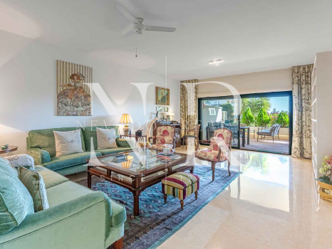 Apartment in Capanes del Golf with a large terrace for sale