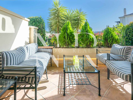 Apartment in Capanes del Golf with a large terrace for sale