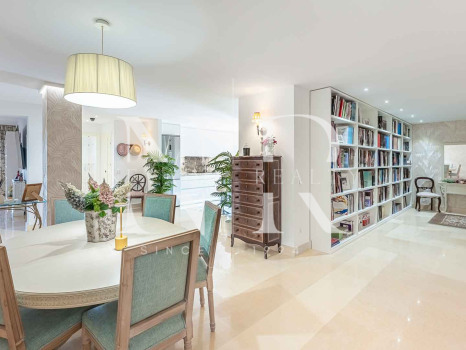 Apartment in Capanes del Golf with a large terrace for sale
