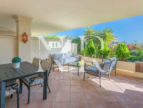 Apartment in Capanes del Golf with a large terrace for sale