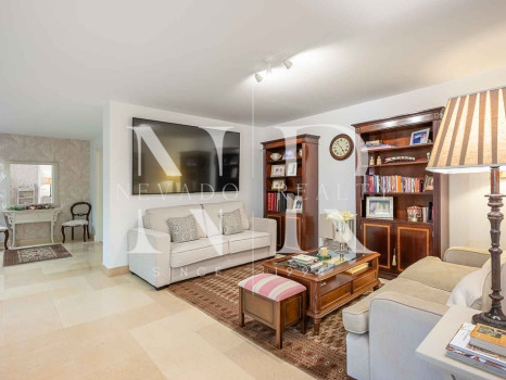 Apartment in Capanes del Golf with a large terrace for sale