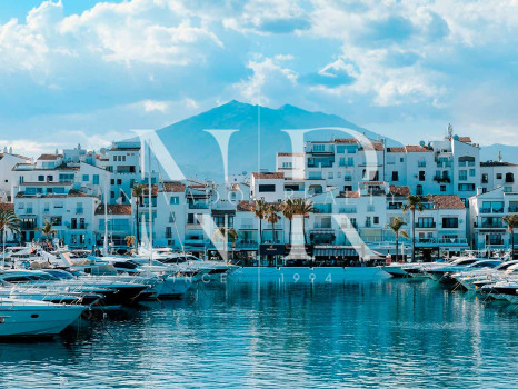 Apartment in Capanes del Golf with a large terrace for sale