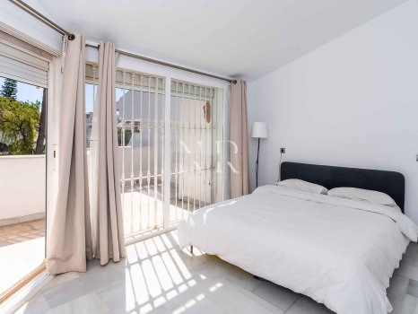 Semi-detached house for sale in Camoján Blanco - Balcones de Sierra Blanca Urbanization