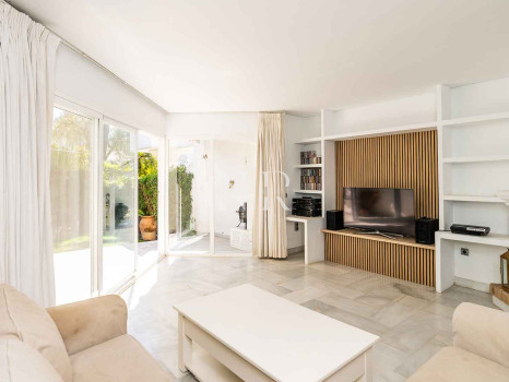 Semi-detached house for sale in Camoján Blanco - Balcones de Sierra Blanca Urbanization