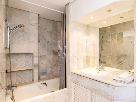 Semi-detached house for sale in Camoján Blanco - Balcones de Sierra Blanca Urbanization
