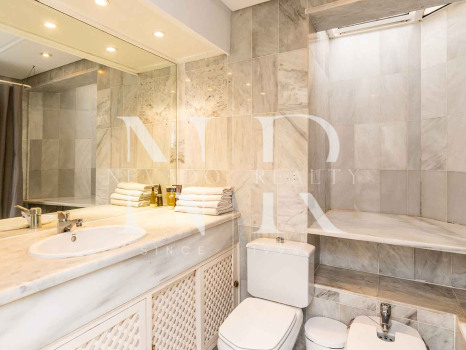 Adosada en Urbanización Camoján Blanco - Balcones de Sierra Blanca en venta