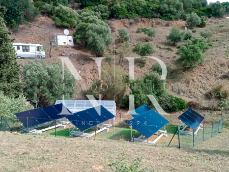 Finca en Casares con autosuficiencia energética en venta