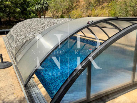 Finca en Casares con autosuficiencia energética en venta