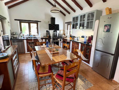 Finca en Casares con autosuficiencia energética en venta