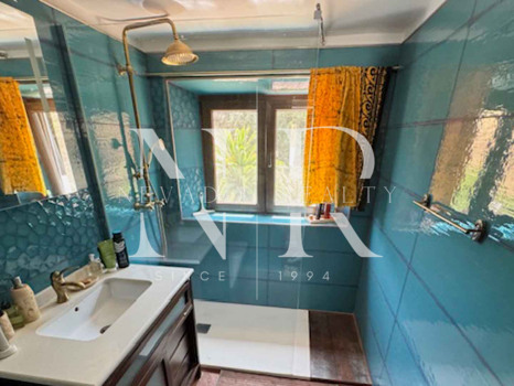 Finca en Casares con autosuficiencia energética en venta