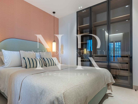 Apartamento en Bahía del Velerín Estepona en primera línea de playa en venta