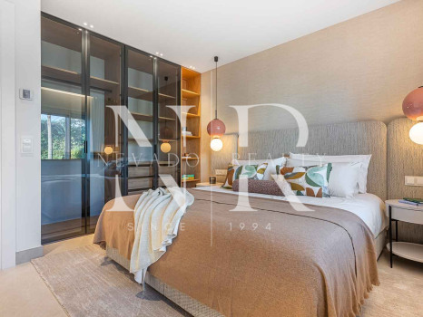 Apartamento en Bahía del Velerín Estepona en primera línea de playa en venta