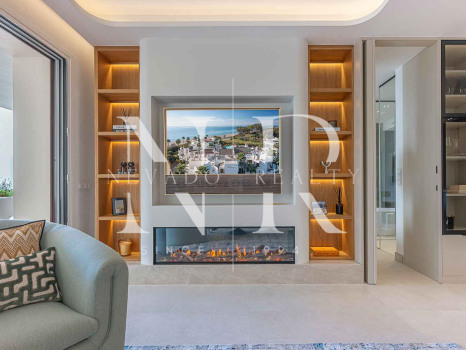 Apartamento en Bahía del Velerín Estepona en primera línea de playa en venta