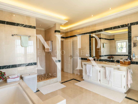 Villa in Sierra Blanca with sea views for sale