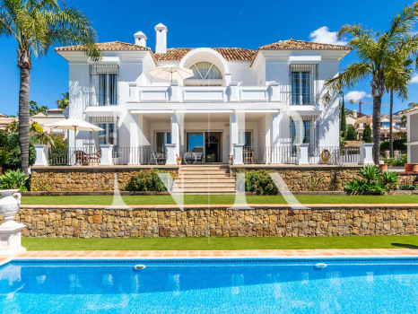 Villa in Sierra Blanca with sea views for sale