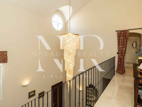 Villa in Sierra Blanca with sea views for sale