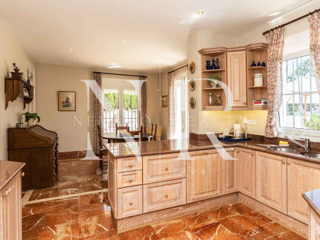 Villa in Sierra Blanca with sea views for sale