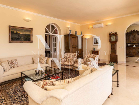 Villa in Sierra Blanca with sea views for sale