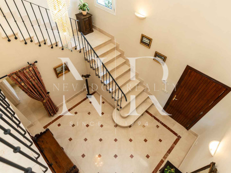 Villa in Sierra Blanca with sea views for sale