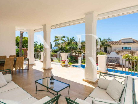 Villa in Sierra Blanca with sea views for sale