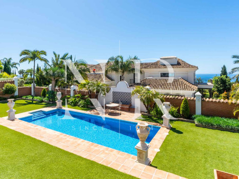 Villa in Sierra Blanca with sea views for sale
