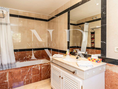 Villa in Sierra Blanca with sea views for sale