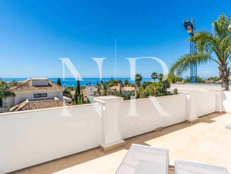 Villa in Sierra Blanca with sea views for sale