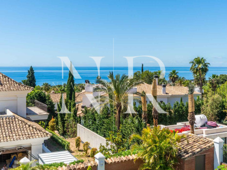 Villa in Sierra Blanca with sea views for sale
