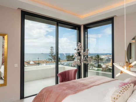 Villa avec vue panoramique sur la mer à El Chaparral à vendre.