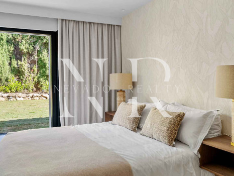 Villa en Nueva Andalucía con vistas al Valle del Golf en venta