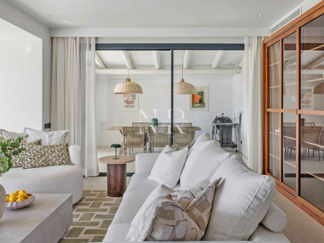 Villa à Nueva Andalucía avec vue sur la Vallée du Golf à vendre