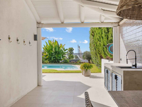 Villa à Nueva Andalucía avec vue sur la Vallée du Golf à vendre