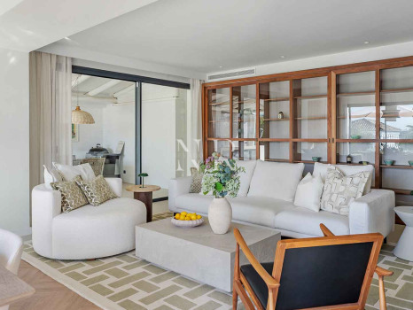 Villa à Nueva Andalucía avec vue sur la Vallée du Golf à vendre
