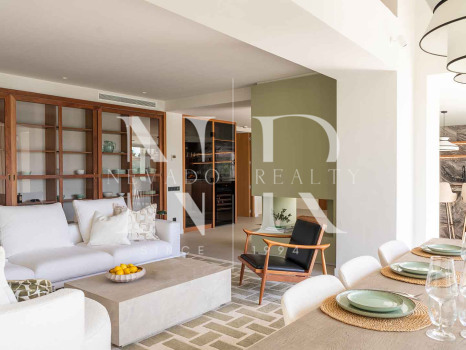 Villa en Nueva Andalucía con vistas al Valle del Golf en venta