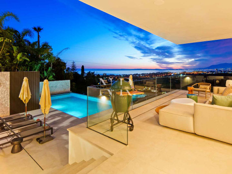 Villa en el Rosario con vista al mar en venta