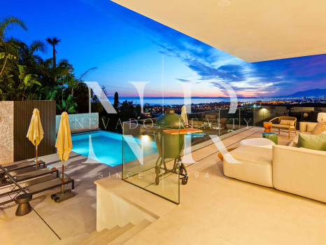 Villa in El Rosario with sea views for sale