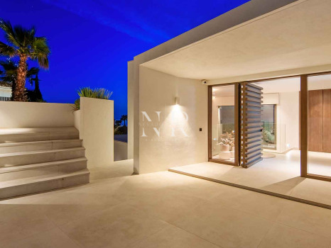 Villa en el Rosario con vista al mar en venta