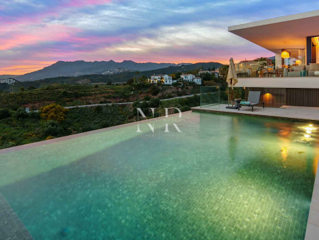 Villa en el Rosario con vista al mar en venta